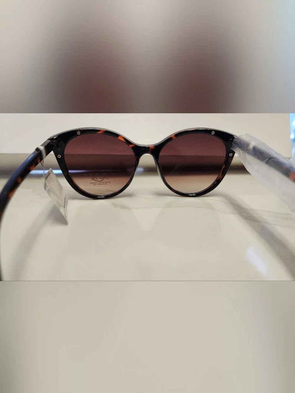 Tortoiseshell Cat-Eye Sunglasses - Brown Lenses